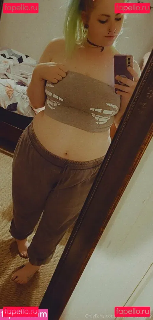 nikkimonstrosity Onlyfans Photo Gallery 