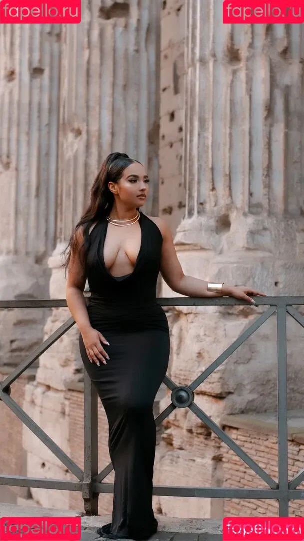 Demetria Obilor Onlyfans Photo Gallery 