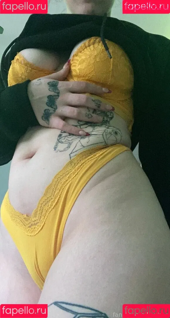f_urbee Onlyfans Photo Gallery 