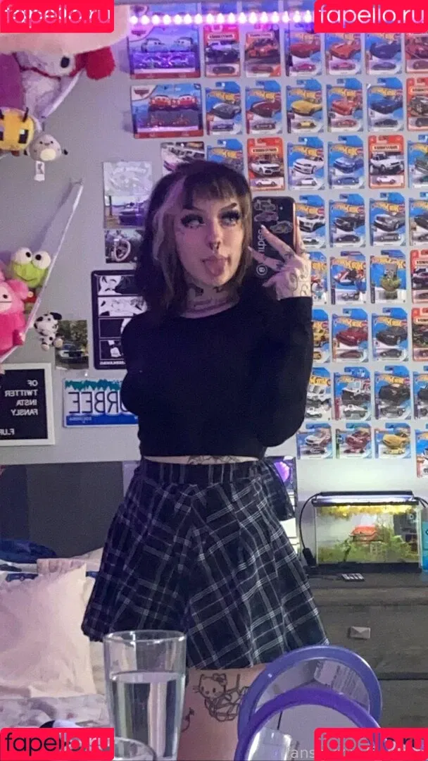 f_urbee Onlyfans Photo Gallery 