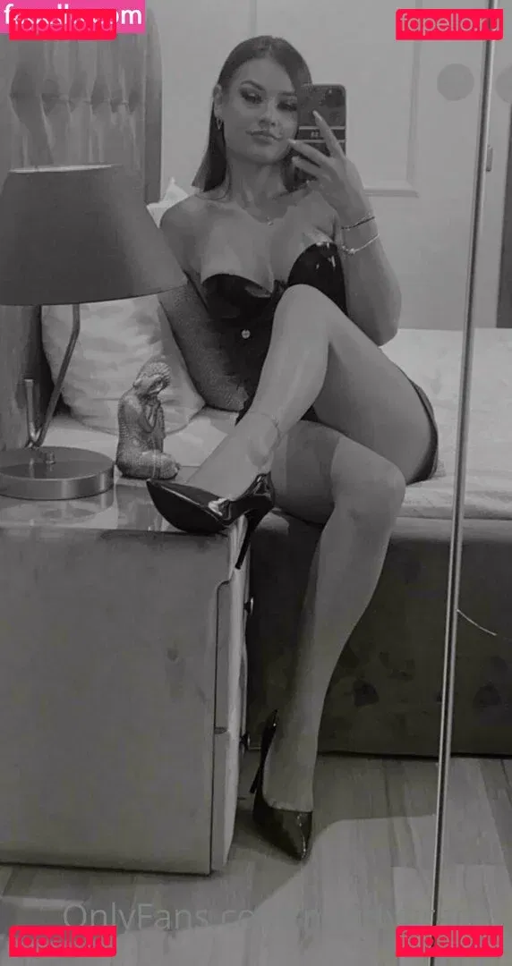 mindygraces Onlyfans Photo Gallery 