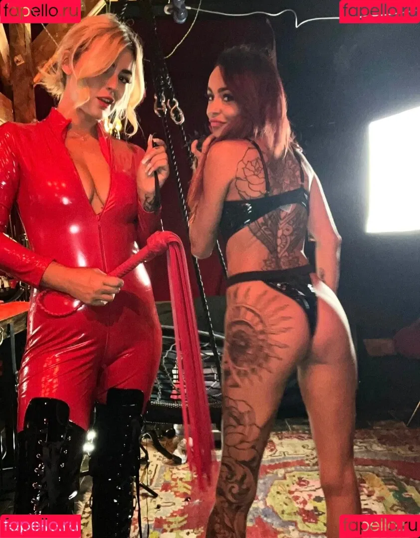 Plum1987 Onlyfans Photo Gallery 