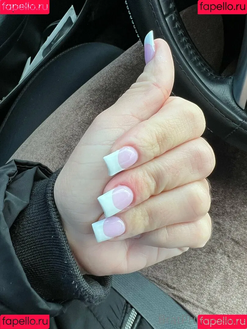 bratprincessava Onlyfans Photo Gallery 