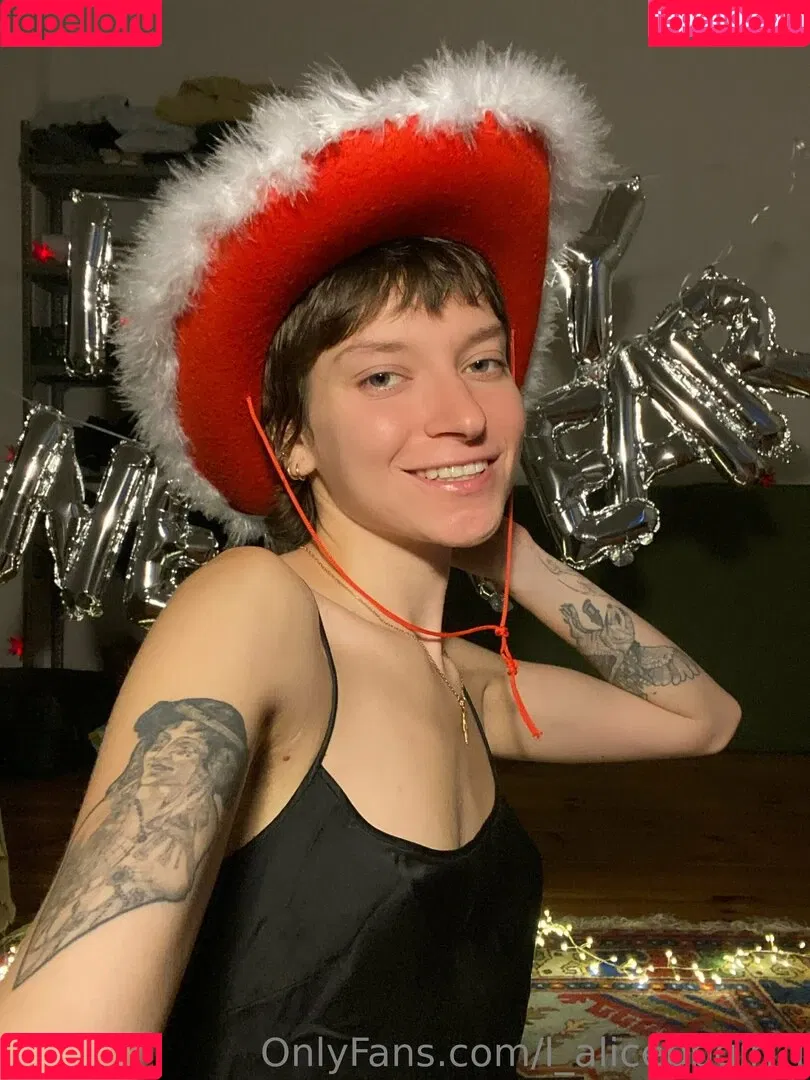l_alicebbgirl_l Onlyfans Photo Gallery 