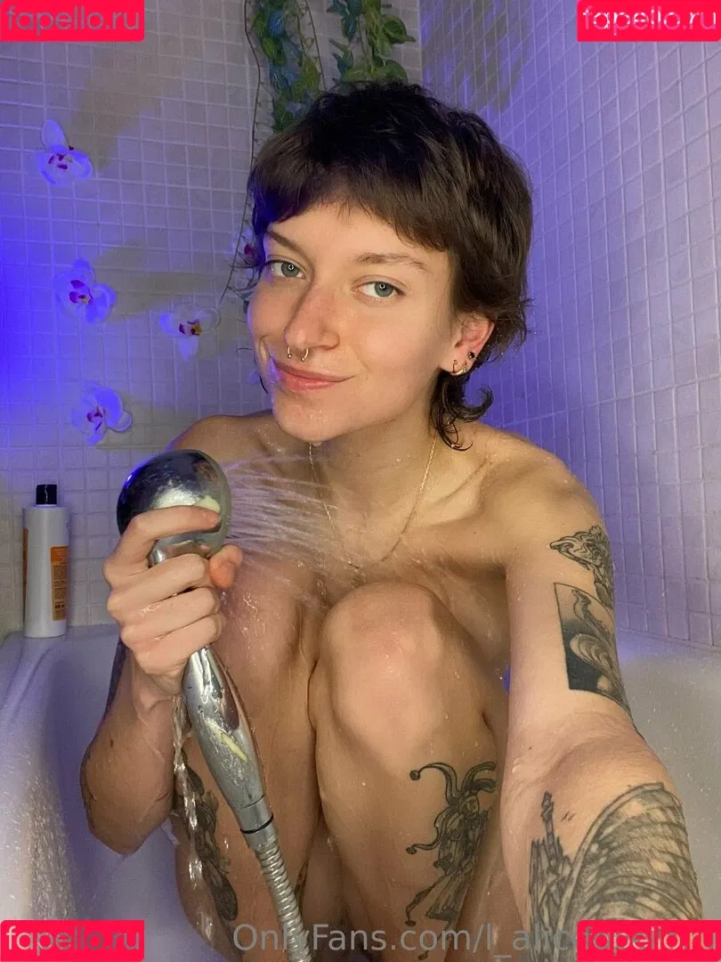 l_alicebbgirl_l Onlyfans Photo Gallery 