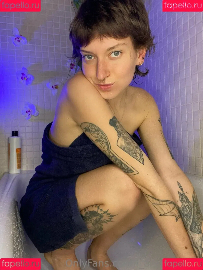 l_alicebbgirl_l Onlyfans Photo Gallery 