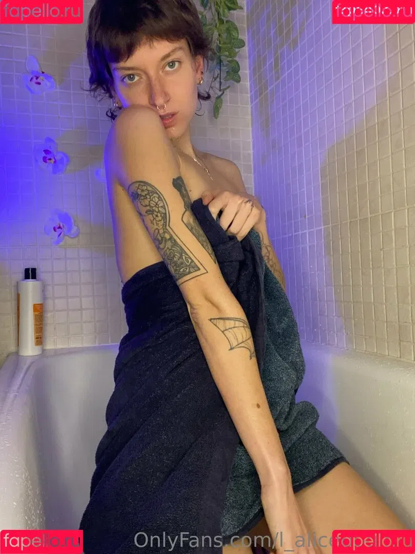 l_alicebbgirl_l Onlyfans Photo Gallery 