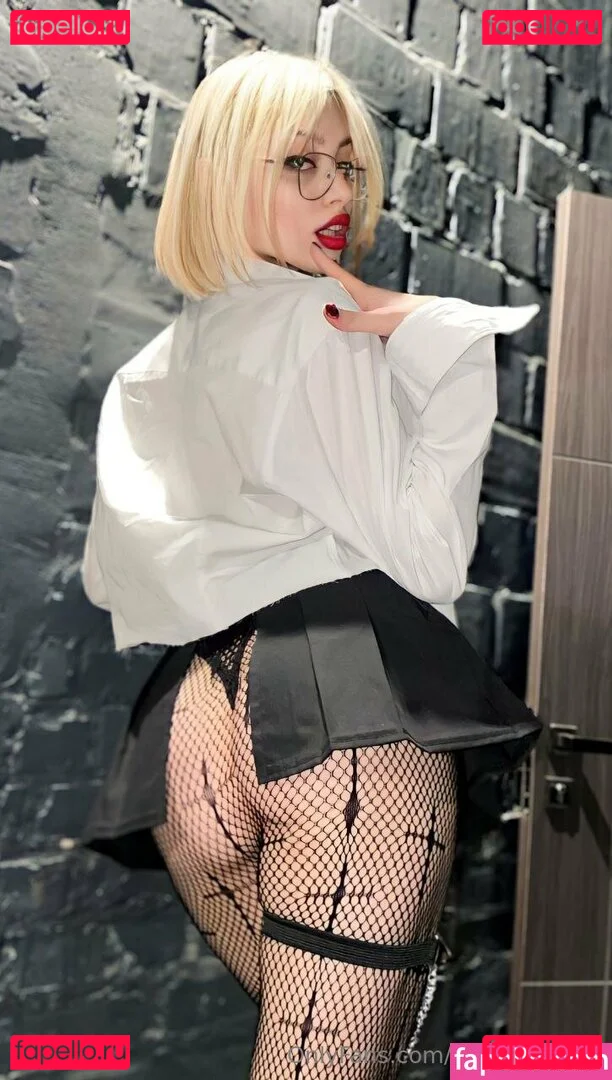 l_alicebbgirl_l Onlyfans Photo Gallery 