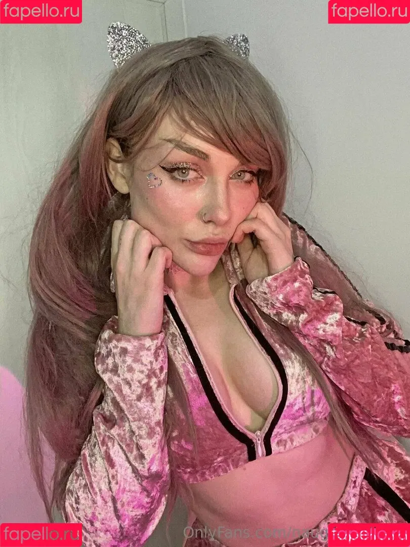 naughty.sophia Onlyfans Photo Gallery 