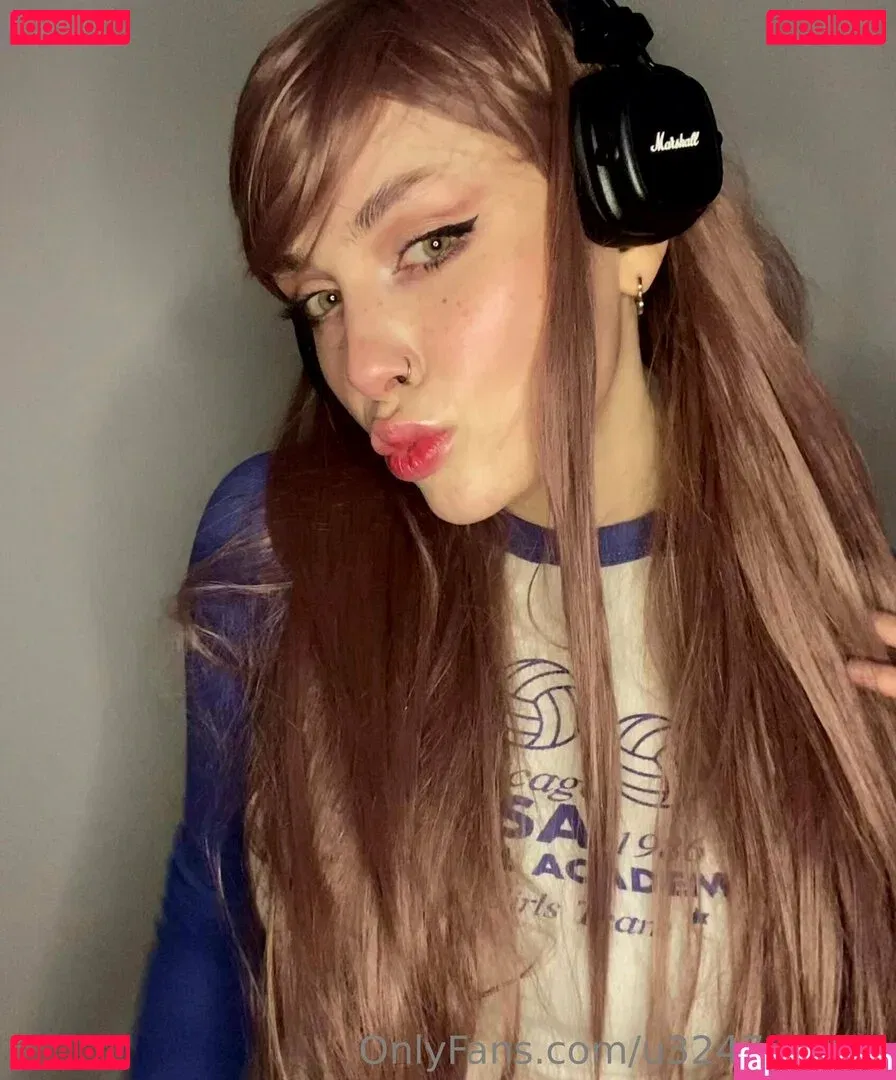 naughty.sophia Onlyfans Photo Gallery 