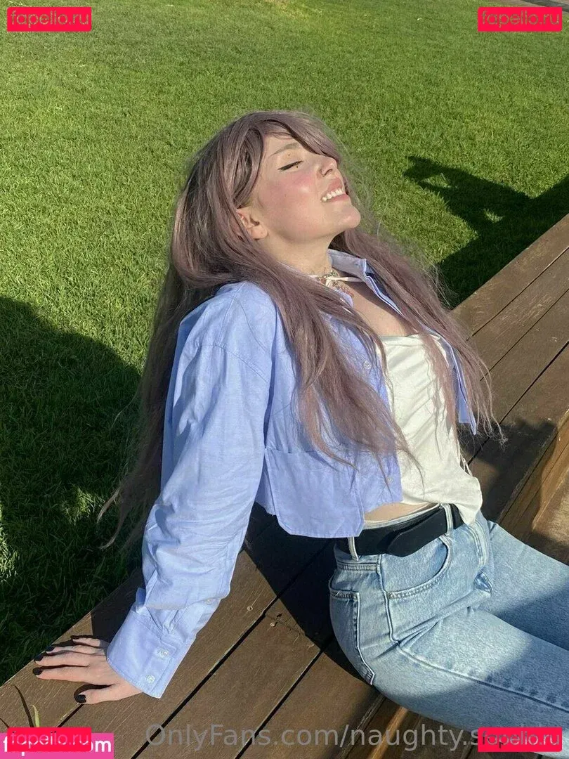 naughty.sophia Onlyfans Photo Gallery 