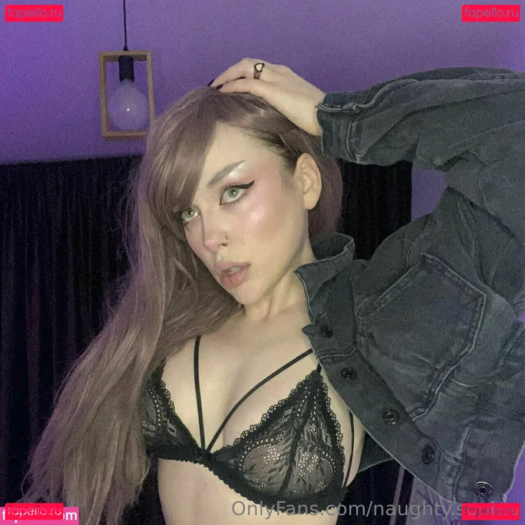 naughty.sophia Onlyfans Photo Gallery 