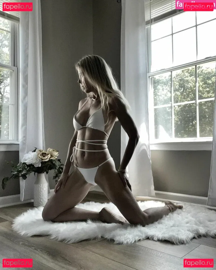 Peacefulfit Onlyfans Photo Gallery 