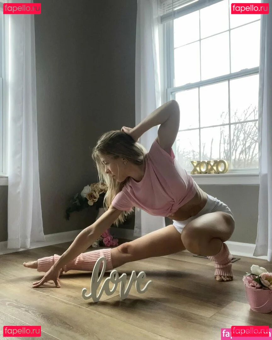 Peacefulfit Onlyfans Photo Gallery 