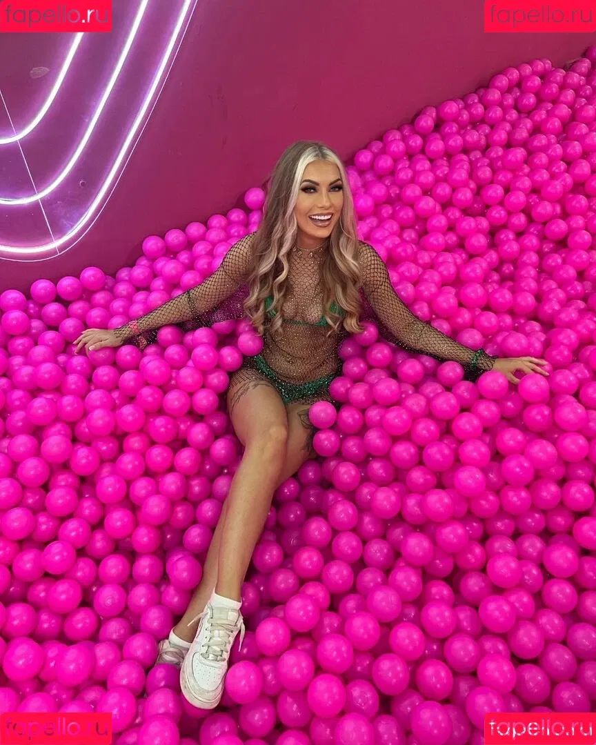 Xavia Brooke Onlyfans Photo Gallery 