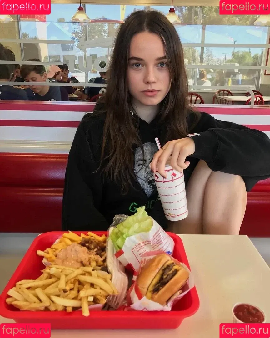 Elaine Carlin Onlyfans Photo Gallery 
