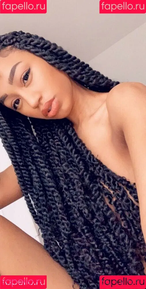 Nia Simone Onlyfans Photo Gallery 