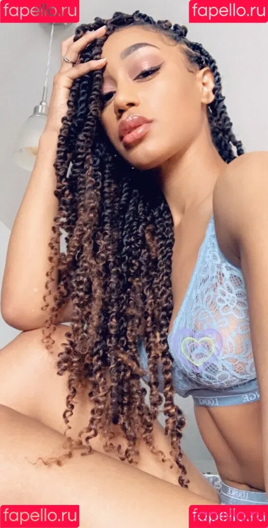 Nia Simone Onlyfans Photo Gallery 