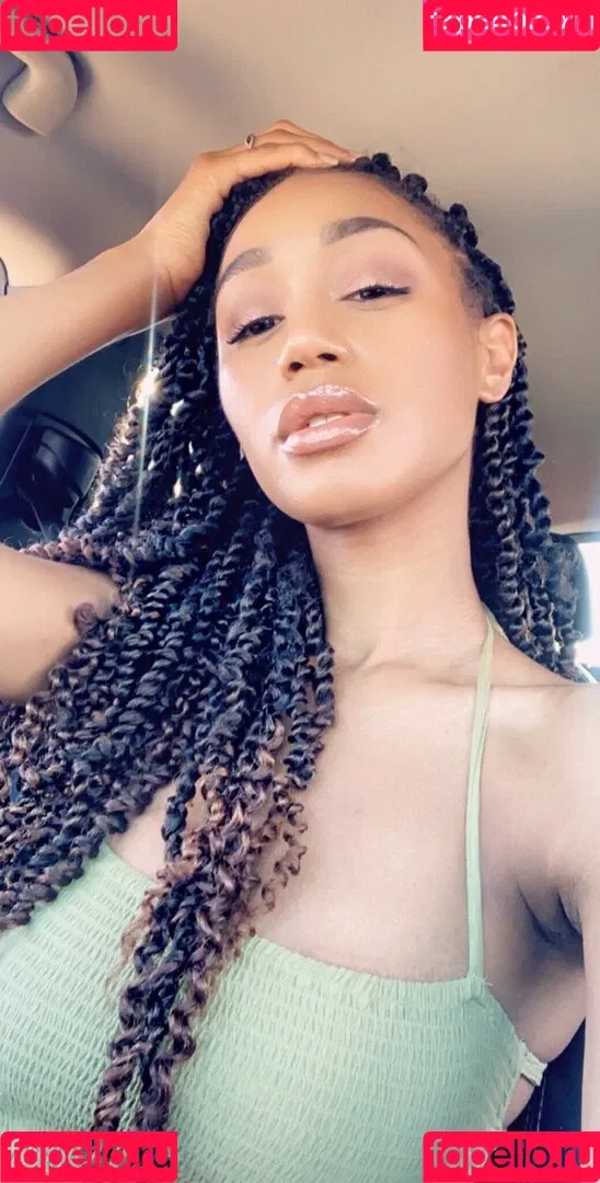 Nia Simone Onlyfans Photo Gallery 