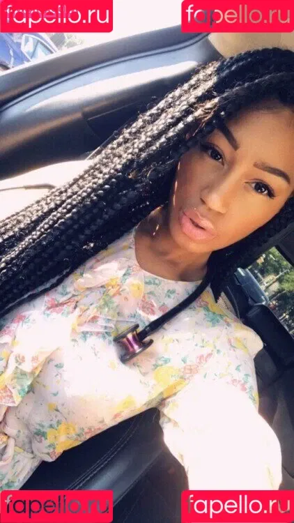 Nia Simone Onlyfans Photo Gallery 
