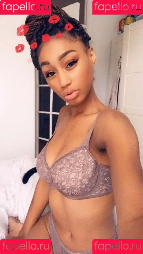 Nia Simone Onlyfans Photo Gallery 