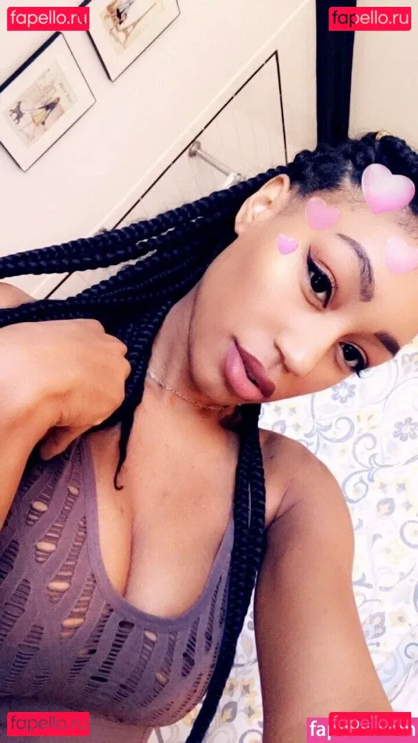 Nia Simone Onlyfans Photo Gallery 