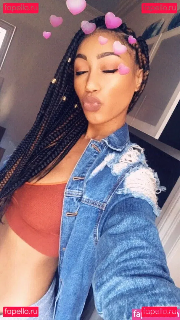 Nia Simone Onlyfans Photo Gallery 