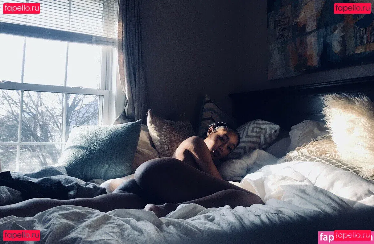 Nia Simone Onlyfans Photo Gallery 