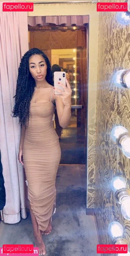 Nia Simone Onlyfans Photo Gallery 