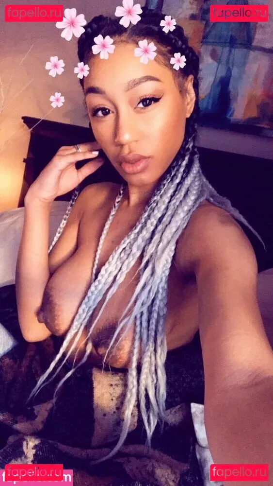 Nia Simone Onlyfans Photo Gallery 