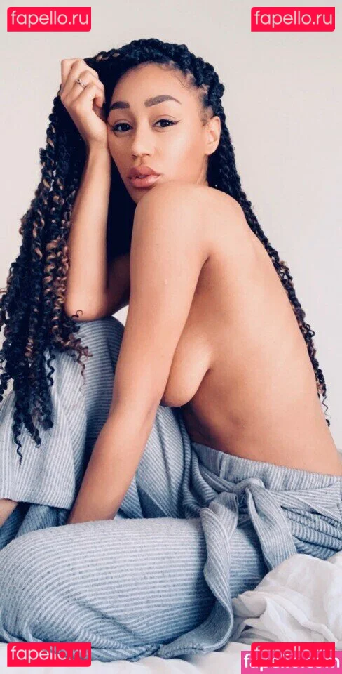 Nia Simone Onlyfans Photo Gallery 