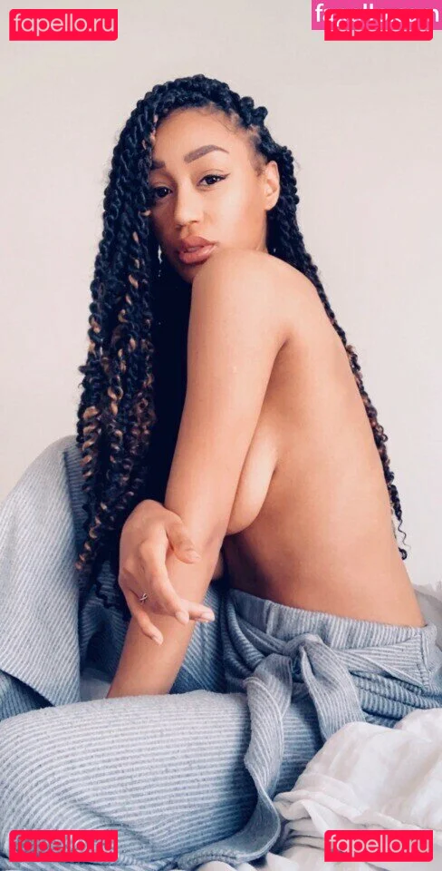 Nia Simone Onlyfans Photo Gallery 