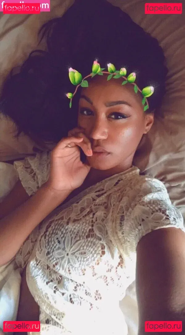 Nia Simone Onlyfans Photo Gallery 