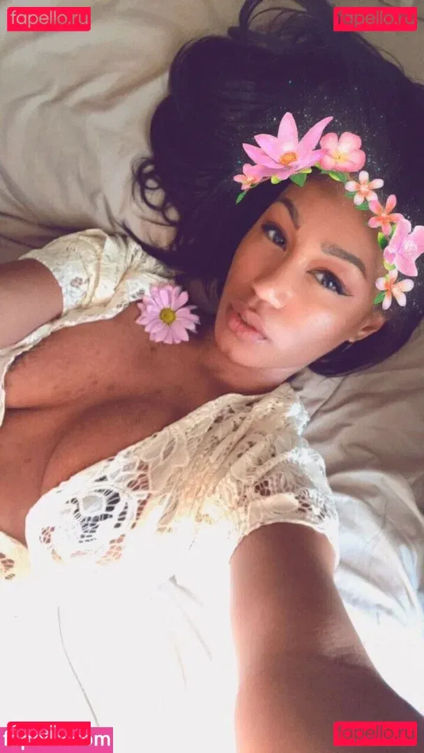 Nia Simone Onlyfans Photo Gallery 