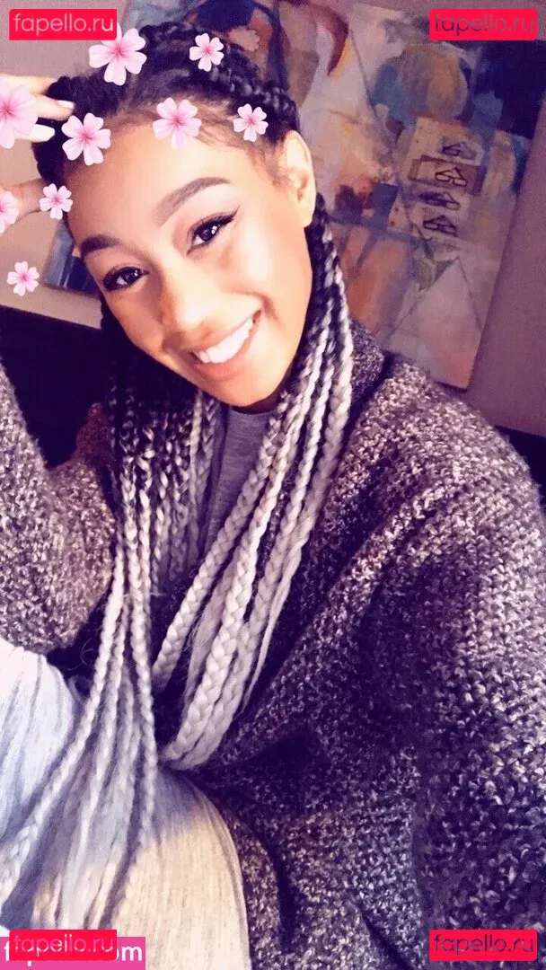 Nia Simone Onlyfans Photo Gallery 