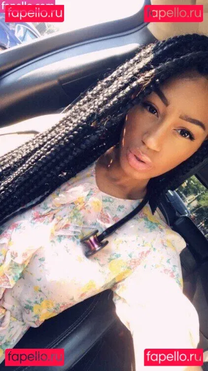 Nia Simone Onlyfans Photo Gallery 