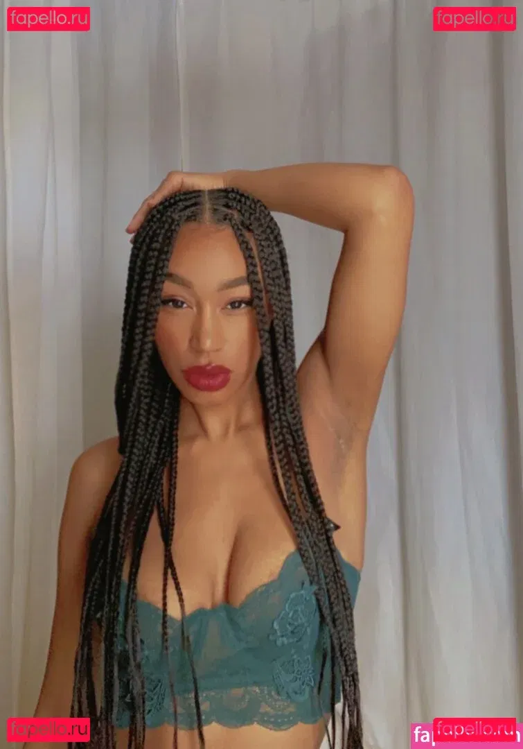 Nia Simone Onlyfans Photo Gallery 