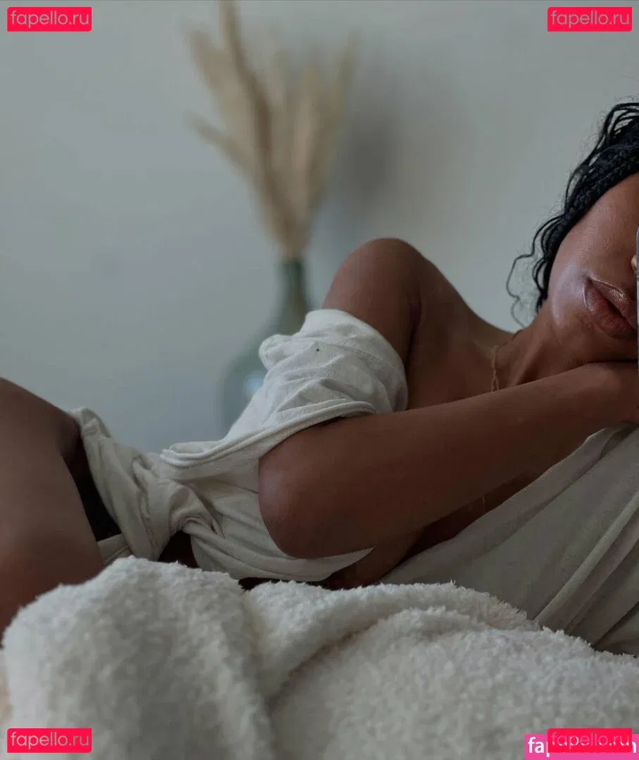 Nia Simone Onlyfans Photo Gallery 