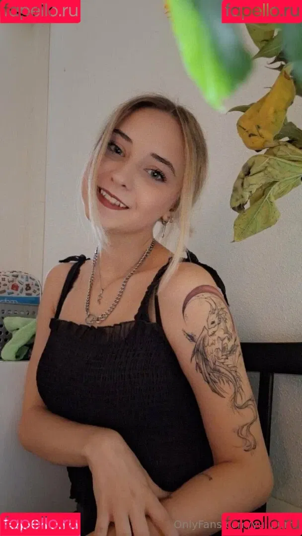 yulipurrr Onlyfans Photo Gallery 