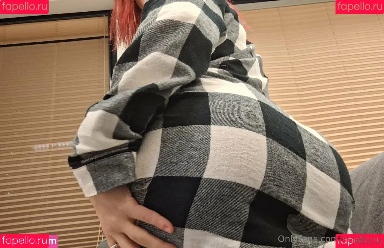 yulipurrr Onlyfans Photo Gallery 