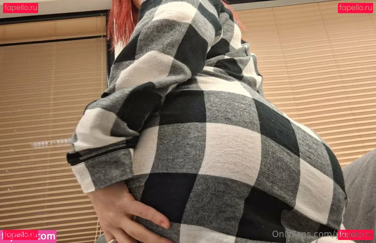 yulipurrr Onlyfans Photo Gallery 