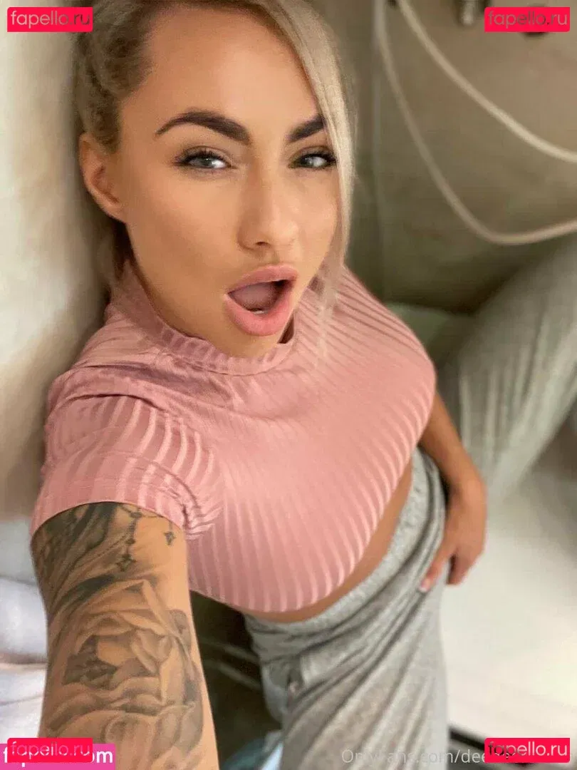 deedeerczfree Onlyfans Photo Gallery 
