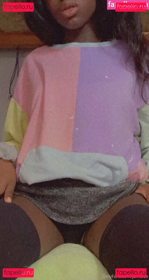 jam.bee Onlyfans Photo Gallery 