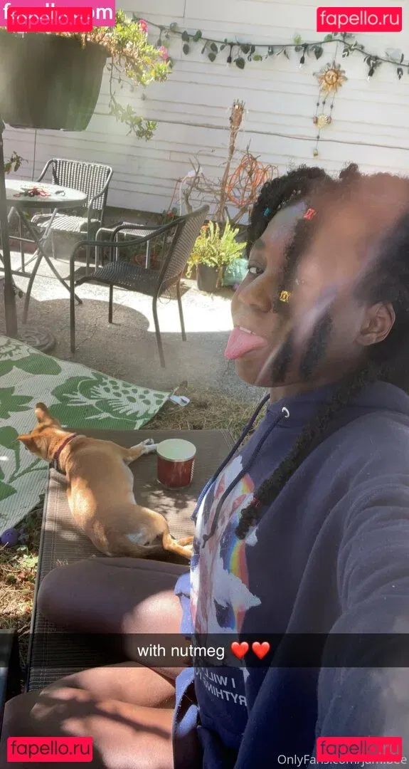 jam.bee Onlyfans Photo Gallery 