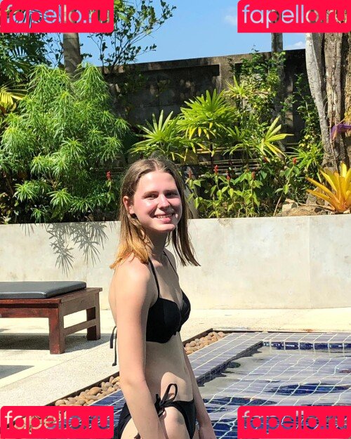 Sxrxhlea Onlyfans Photo Gallery 