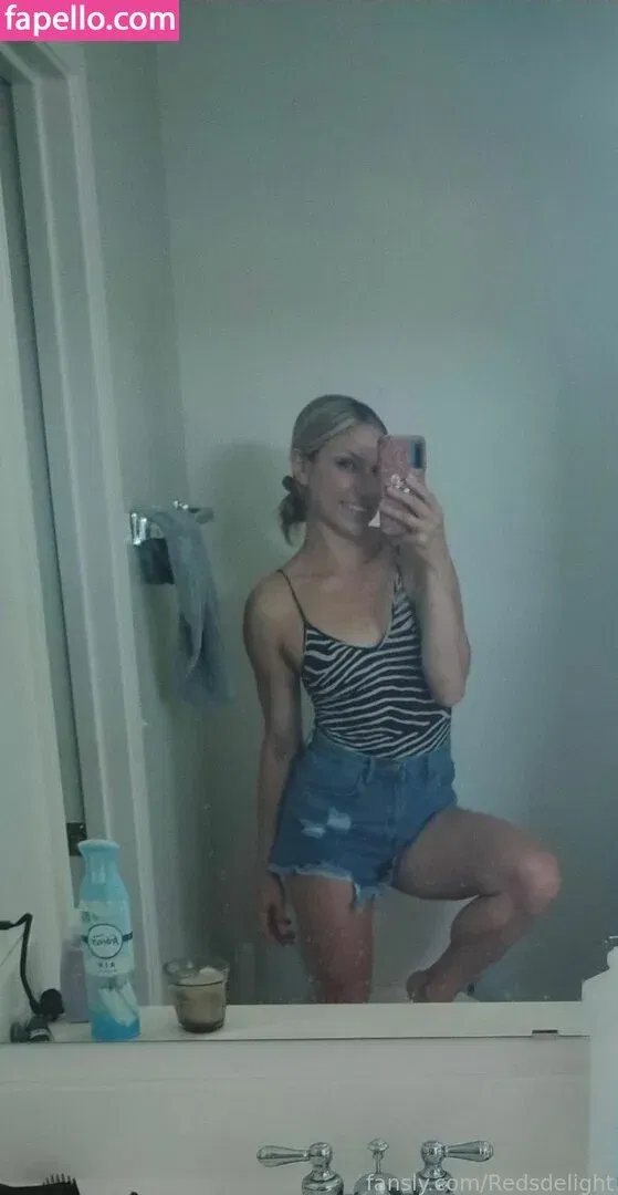 RedsDelight Onlyfans Photo Gallery 