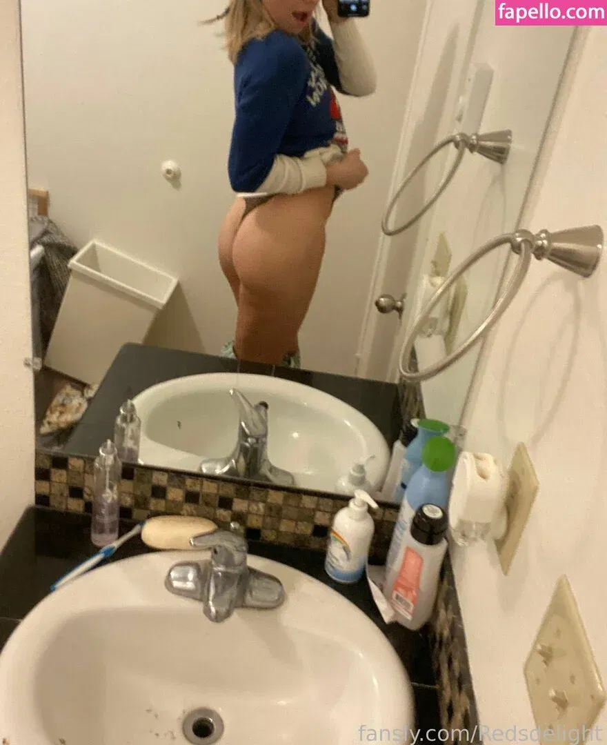 RedsDelight Onlyfans Photo Gallery 