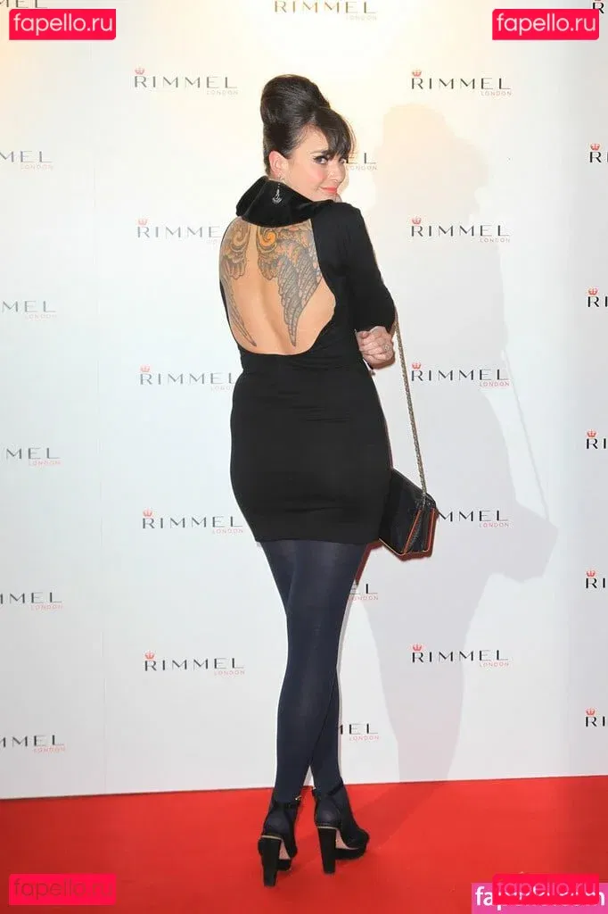 Gizzi Erskine Onlyfans Photo Gallery 