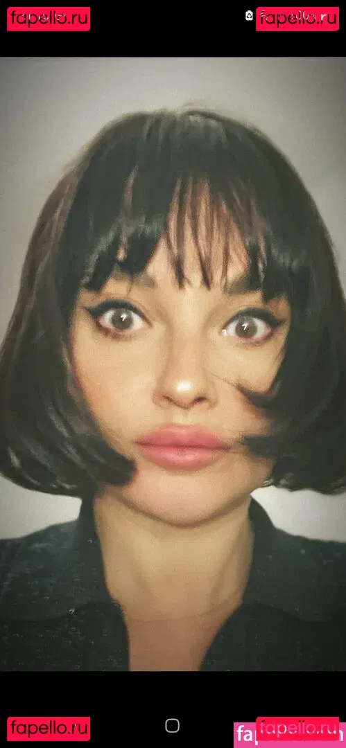 Gizzi Erskine Onlyfans Photo Gallery 