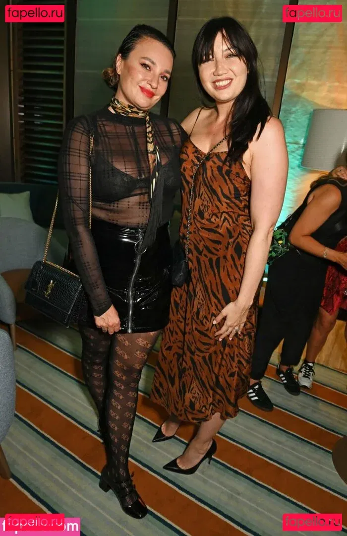 Gizzi Erskine Onlyfans Photo Gallery 